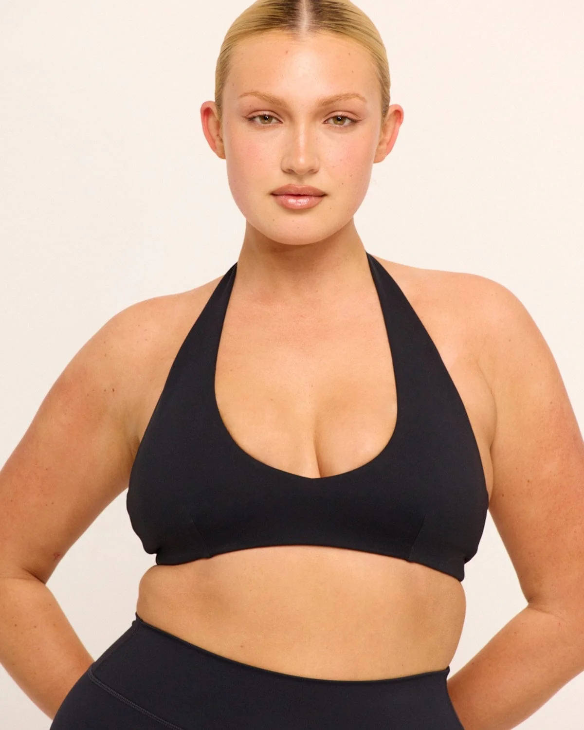 Form Halter Crop | Black - Image 4