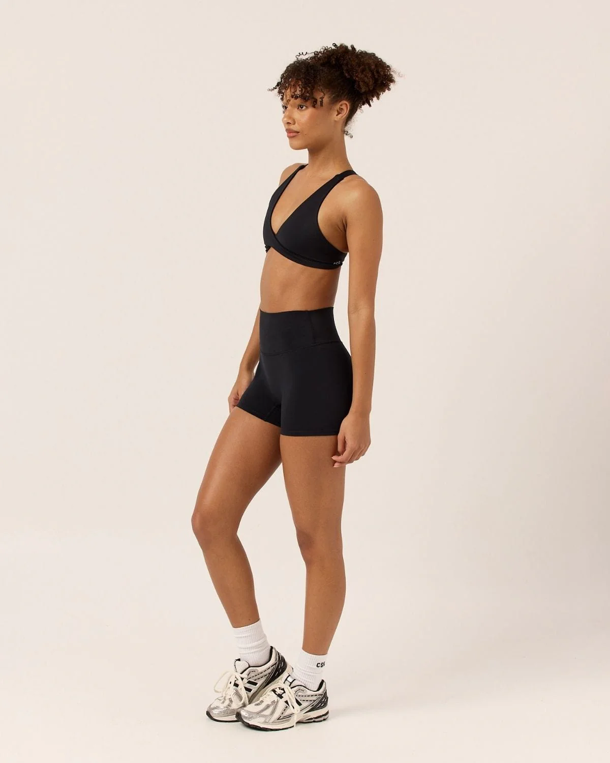 Serenity Shorts 4" | Black - Image 10