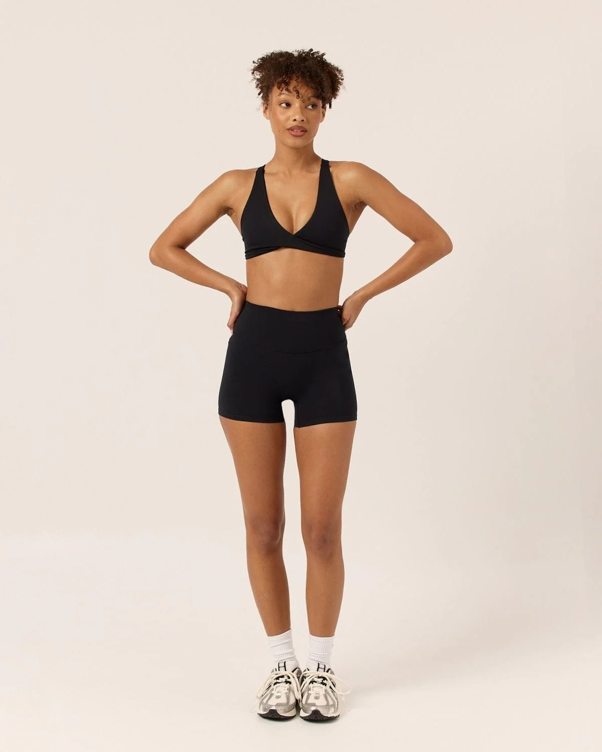 Serenity Shorts 4" | Black - Image 9